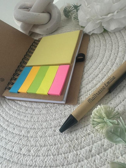 Petit carnet de notes personnalisé avec stylo